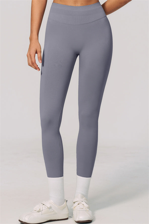 The Velvetine Sports Bra Leggings 2-Piece Set