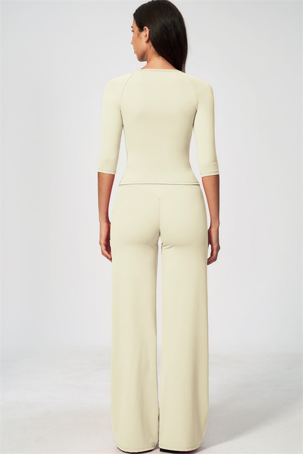 The RiseFit Straight Leg Pants