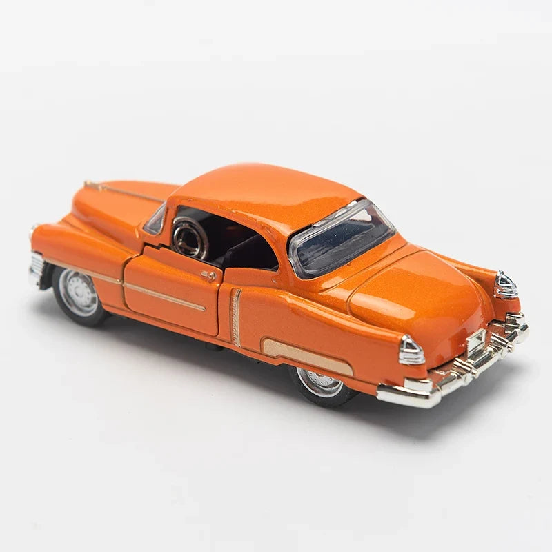 1:32 Alloy Diecast CadillacS Vintage Car Model Classic Pull Back Car Miniature Vehicle Replica For Collection Gift for Kids
