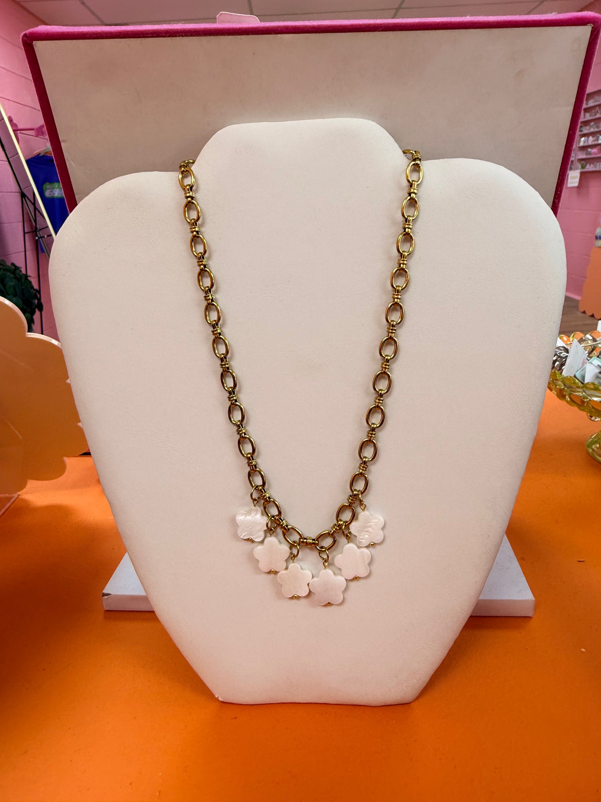 White Flower Beaded Necklace