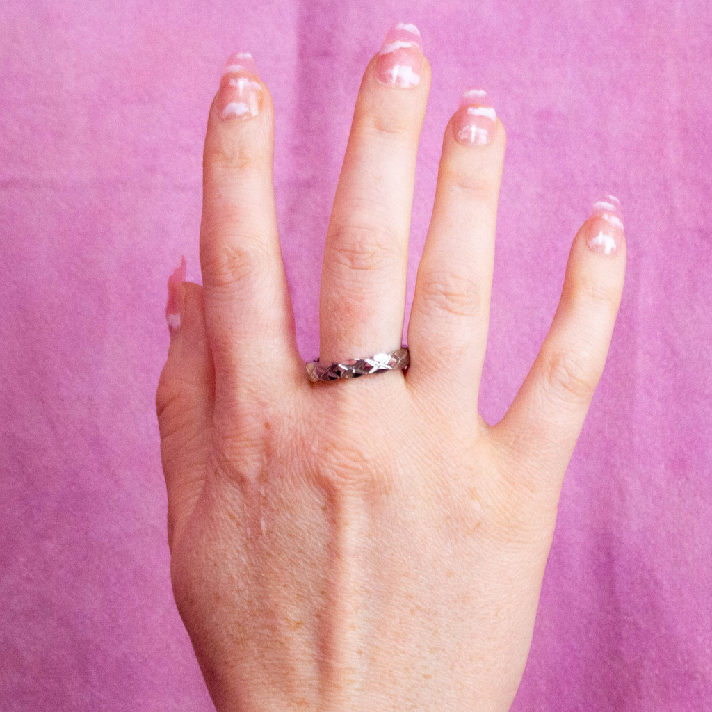 Reaching Out - Scalloped Titanium Ring