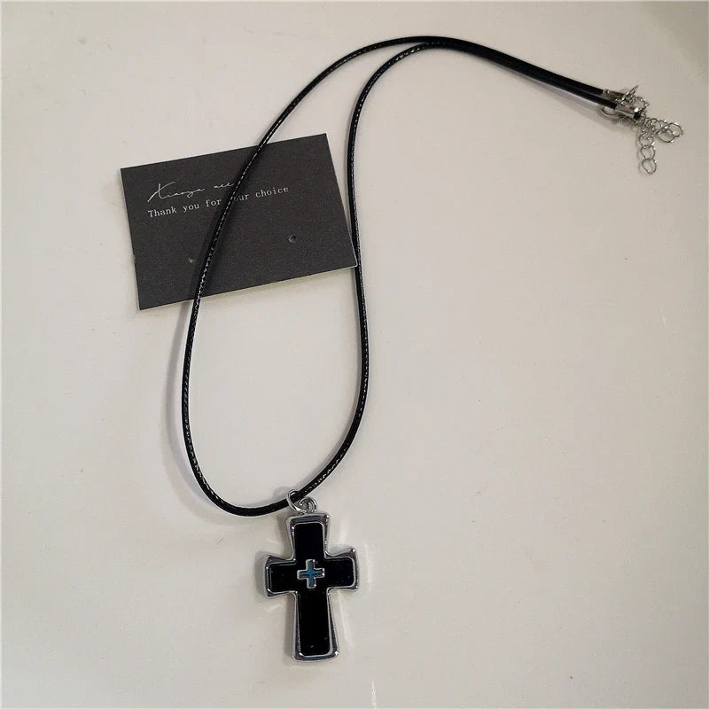 Punk Rock Black Heart Cross Pendant Chain Necklace For Men Women Cool Hip Hop Street Vintage 90s Y2K Grunge Goth Accessories