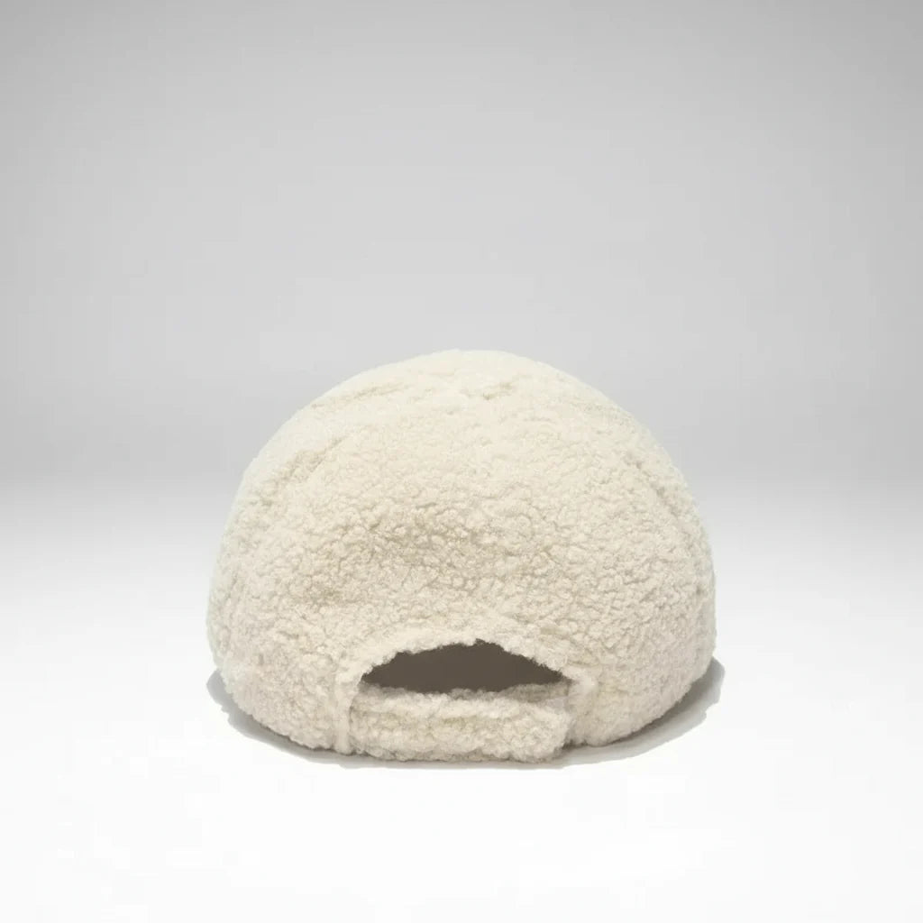 Lamb Wool Baseball Cap — Korean Style Plush Winter Sun Hat for Women
