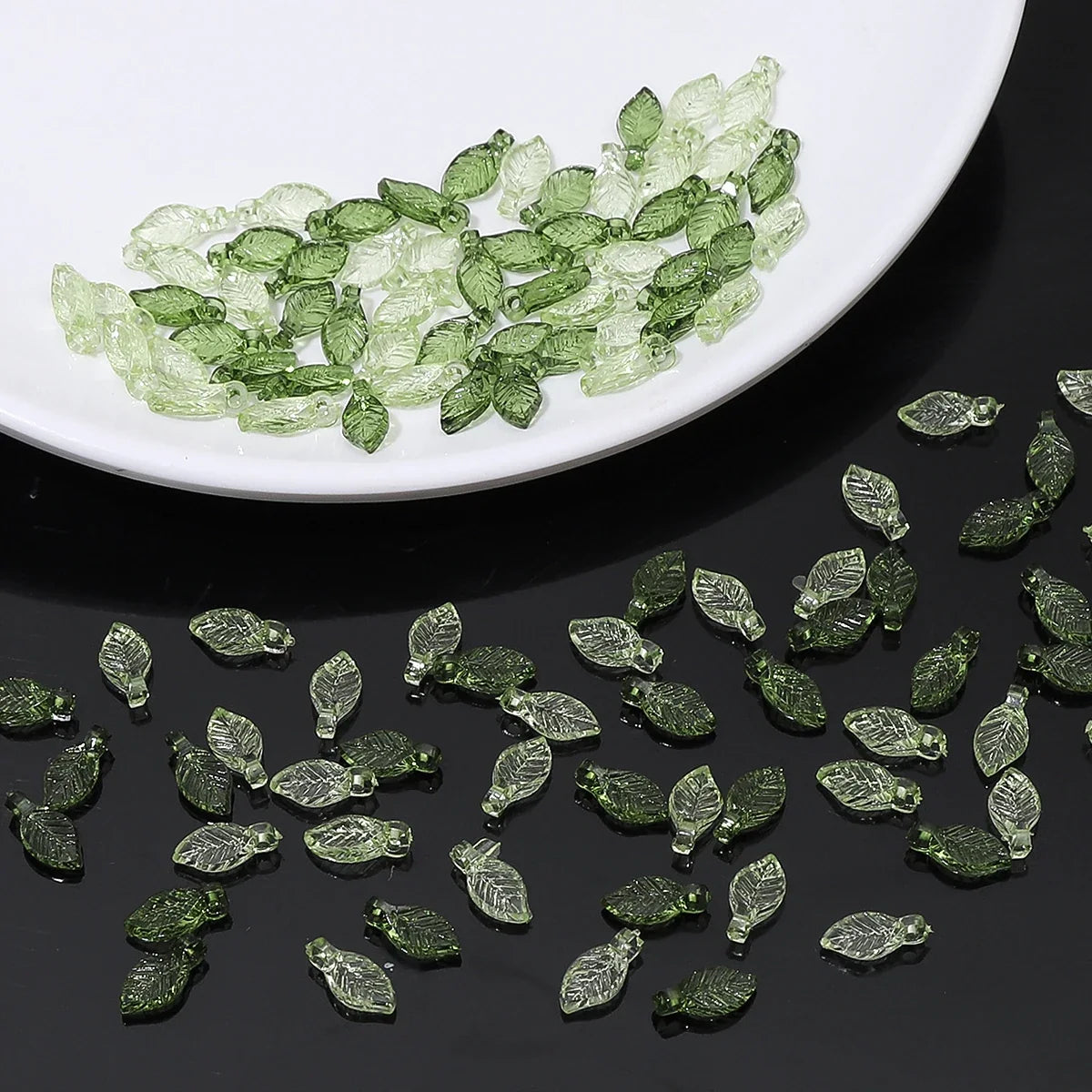 100pcs Acrylic Mini Small Tree Leaf Hand Beaded DIY Handmade Necklace Earrings Loose Bead Separated Bead Jewelry Accessory Mater
