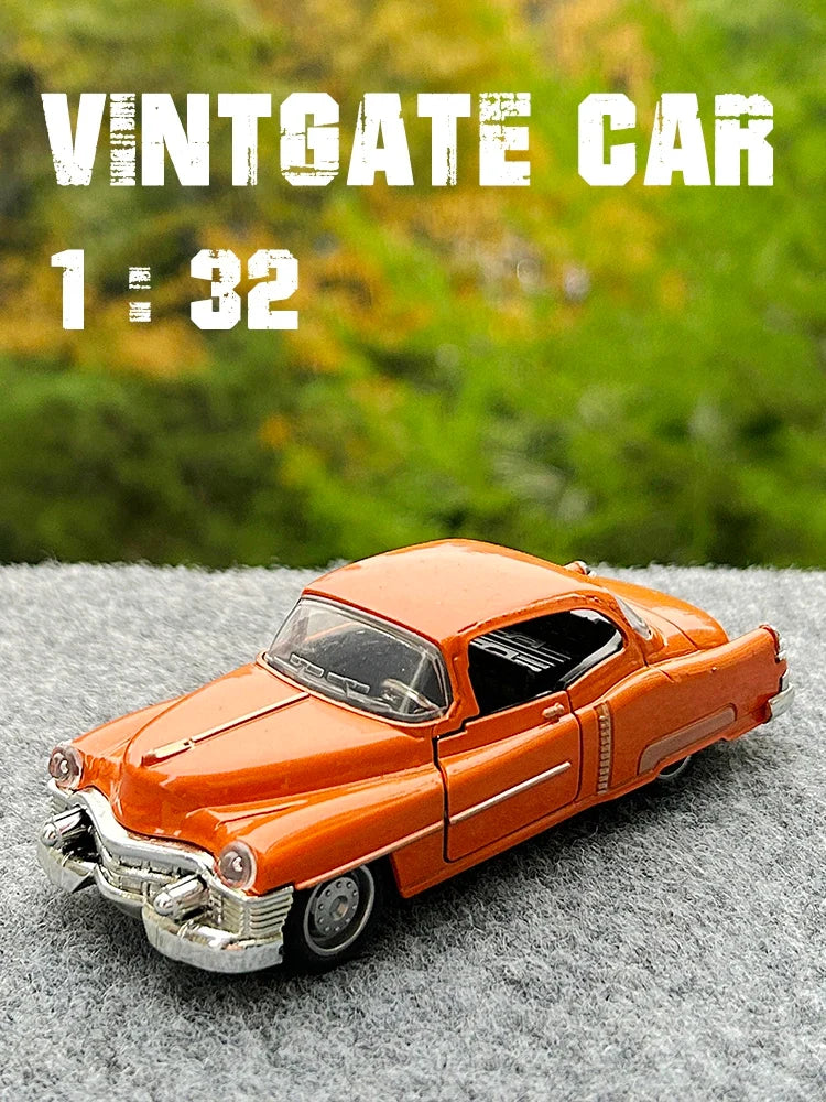 1:32 Alloy Diecast CadillacS Vintage Car Model Classic Pull Back Car Miniature Vehicle Replica For Collection Gift for Kids