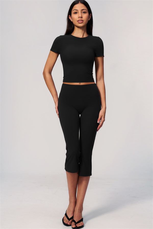 The Zura T-shirt Capri Leggings 2-Piece Set