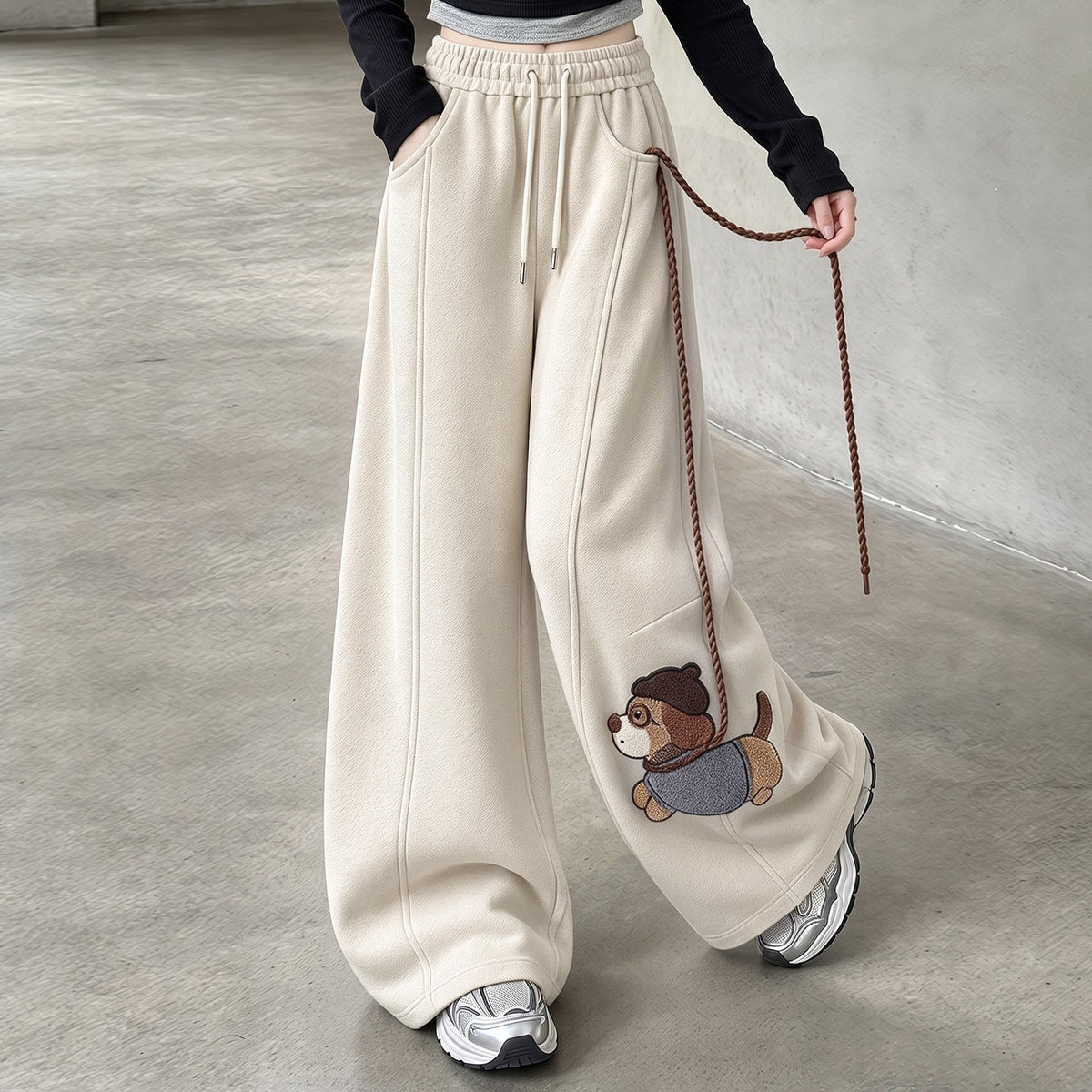 Bear-Detail Wide-Leg Cotton-Blend Sweatpants