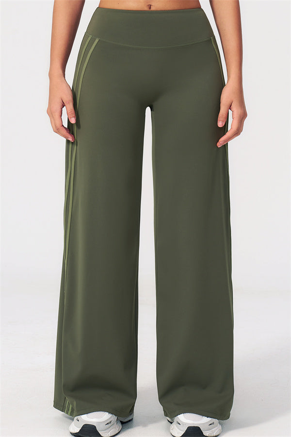 The Evoke Crop Top Straight Leg Pants 2-Piece Set